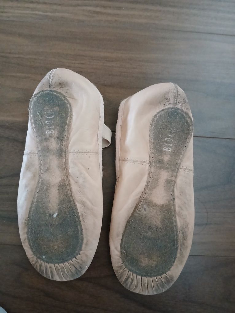 Sabrinas ballet Bloch 35