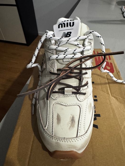 Sapatilha New Balance By Miu Miu