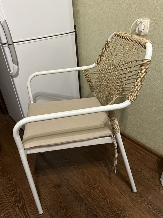 Стільчики на балкон і не тільки