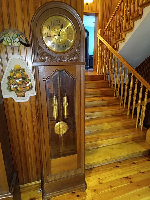 Piękny stary zegar stojący 2-wagowy.