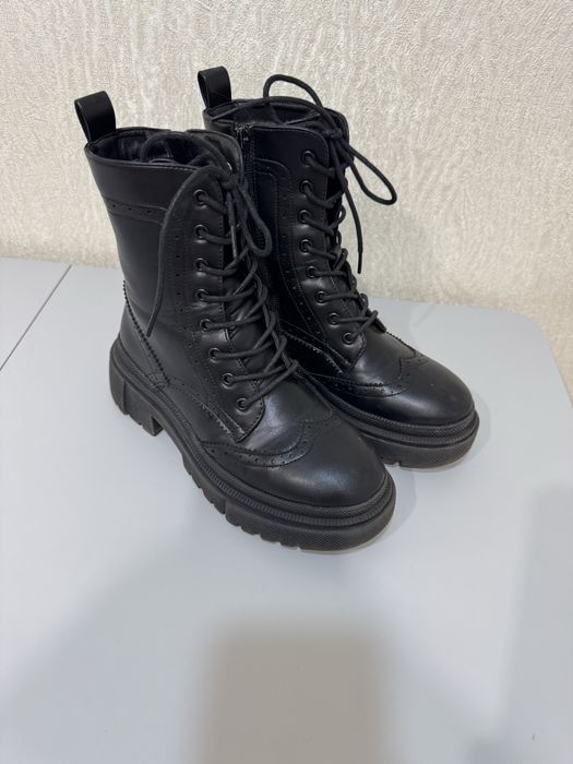 Демісезонні черевики 36 розмір