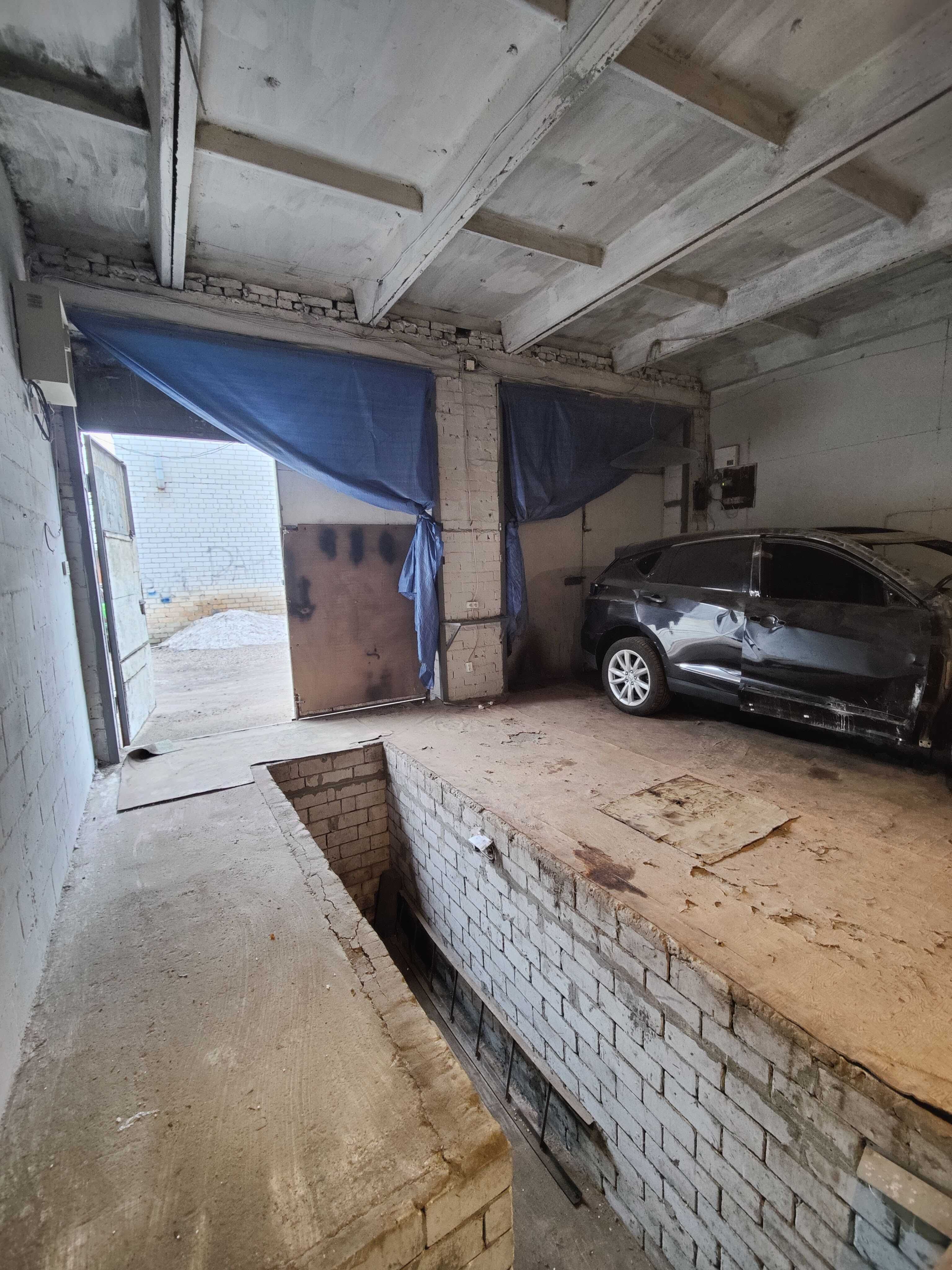 Продаж 2 боксів по вул. Оборонній