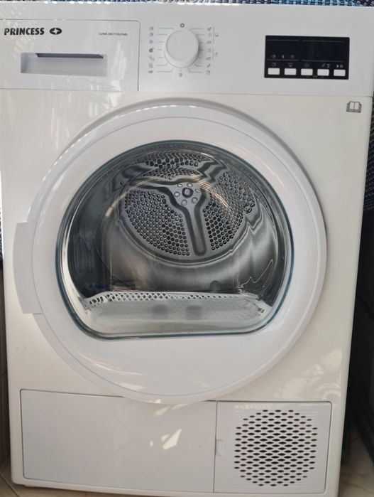 Máquina de Secar Roupa Princess Luna NC112LF4A - 8Kg