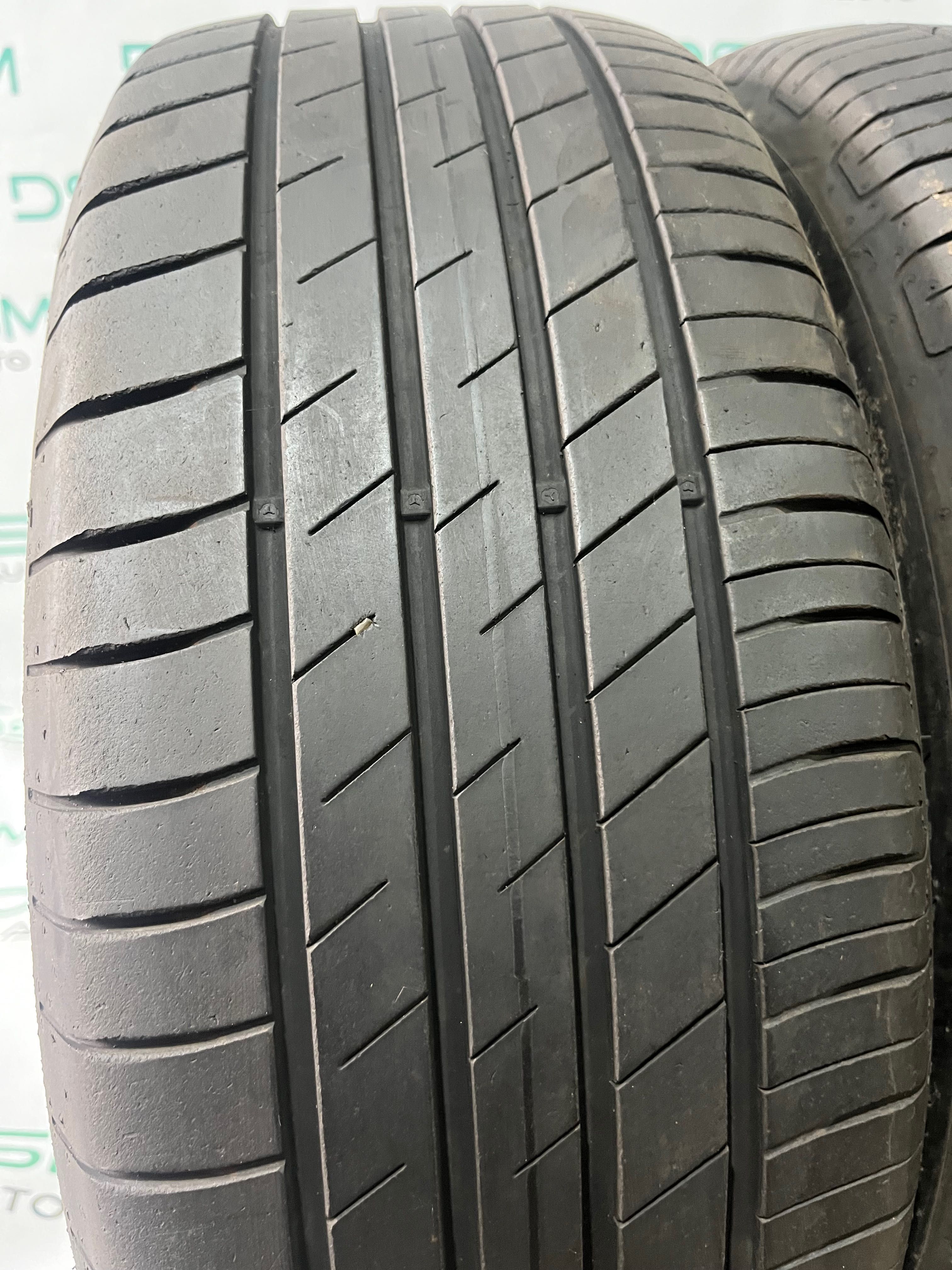 215/60 R17 Goodyear EfficientGrip Performance