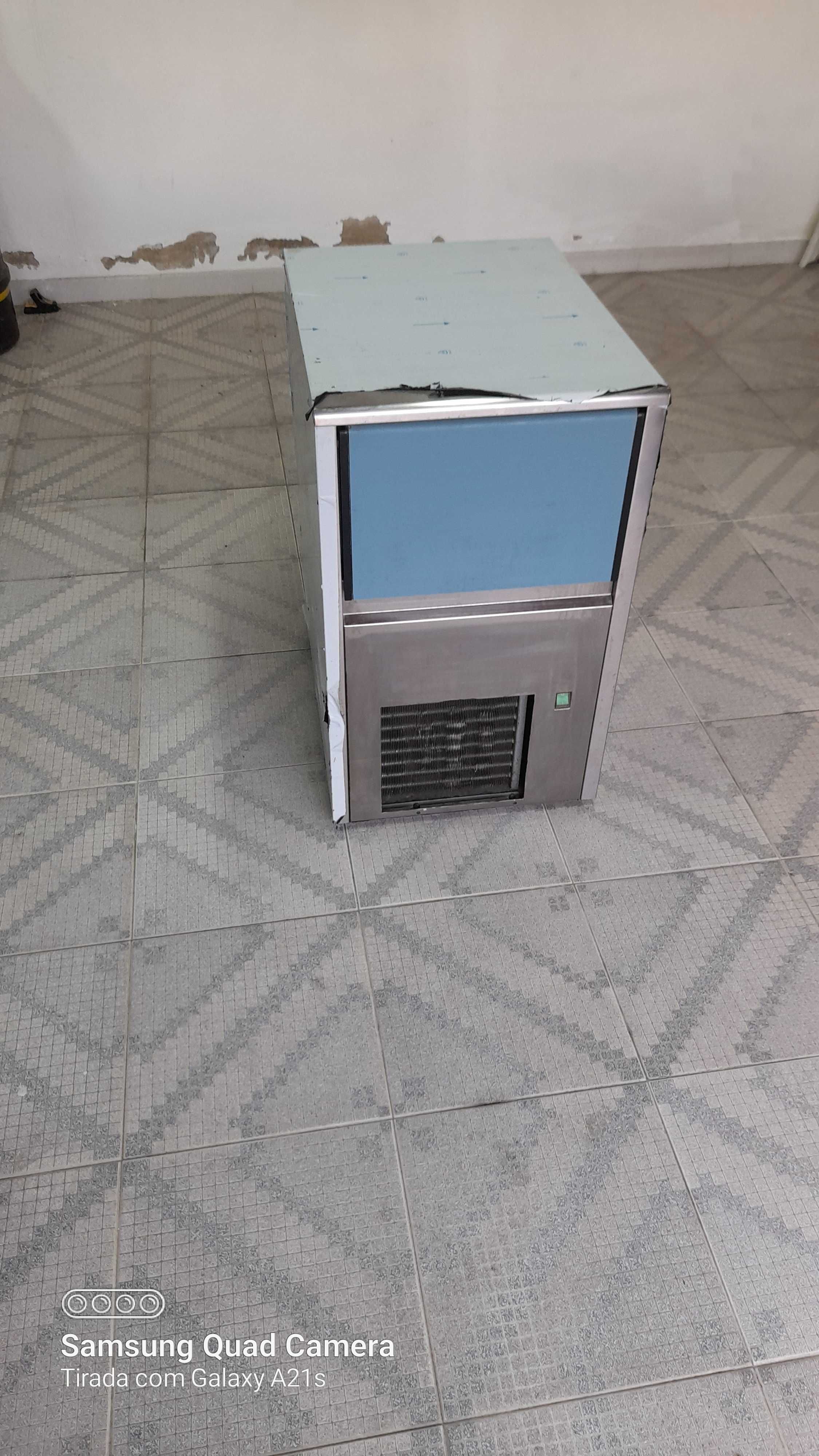 Máquina Lavar Loiça