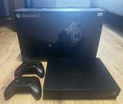 Konsola XBOX ONE X 1TB + 2 pady stan ideał