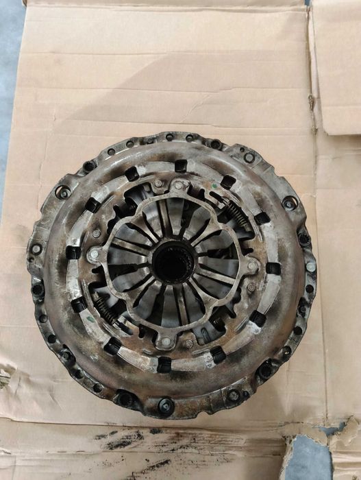 Sprzęgło dwumasa Audi A4 B8 LUK