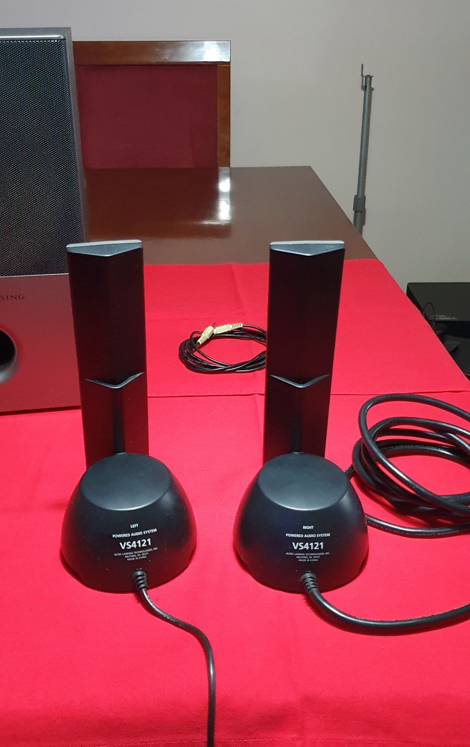 Colunas de som para secretária
Altec Lansing