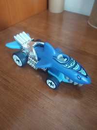 Carro Hotwheels Kinder GrandeSurpresa