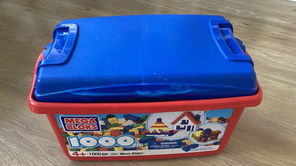 2 Caixas de peças Lego - Vazias