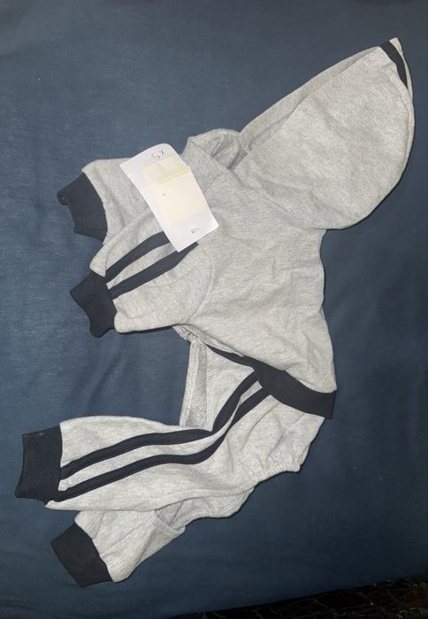 Комбинезон спортивный костюм для маленькой собаки