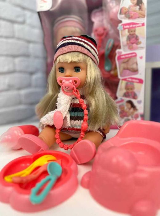 функціональний пупс лялька з набіром для годування