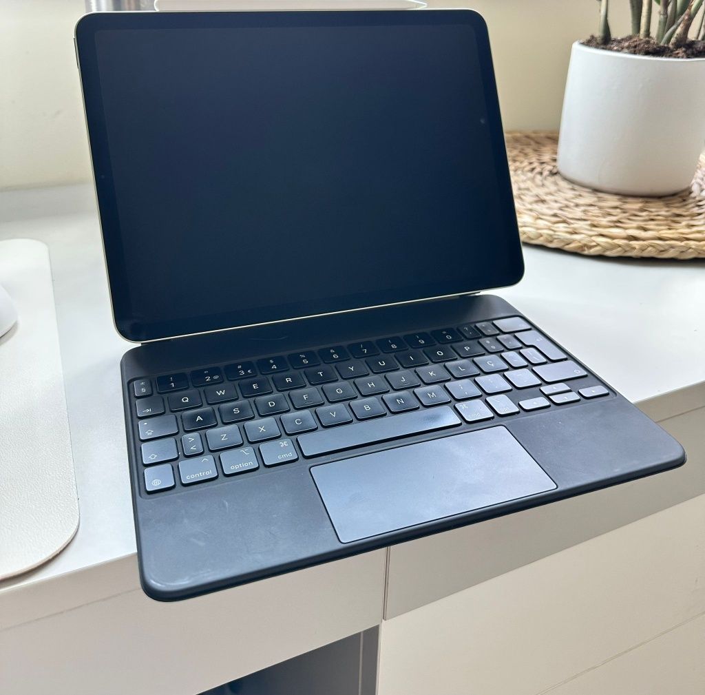 Ipad Air( 4 geração) com caneta e teclado