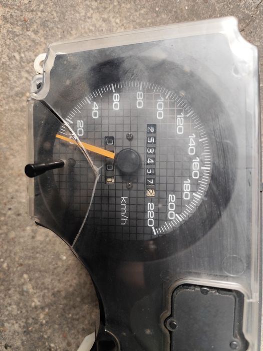 Pontiac Firebird Trans Am 3 generacji 1982-92 licznik