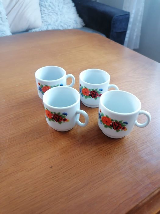 Włoskie  małe kubeczki