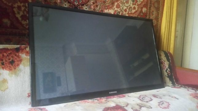 Телевизор плазменный Samsung 51 дюйм под разборку.