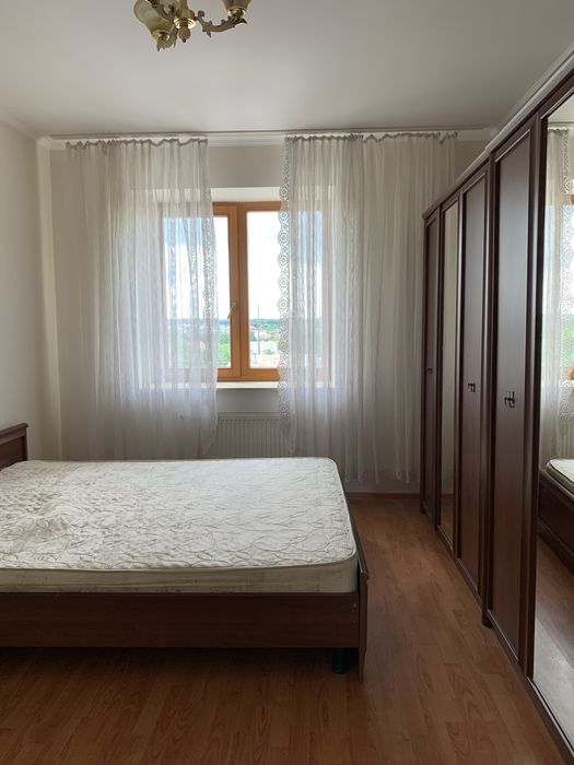 Ліжко, шафа, прихожа, комод