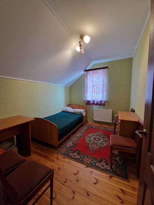 Будинок з власним виходом до озера