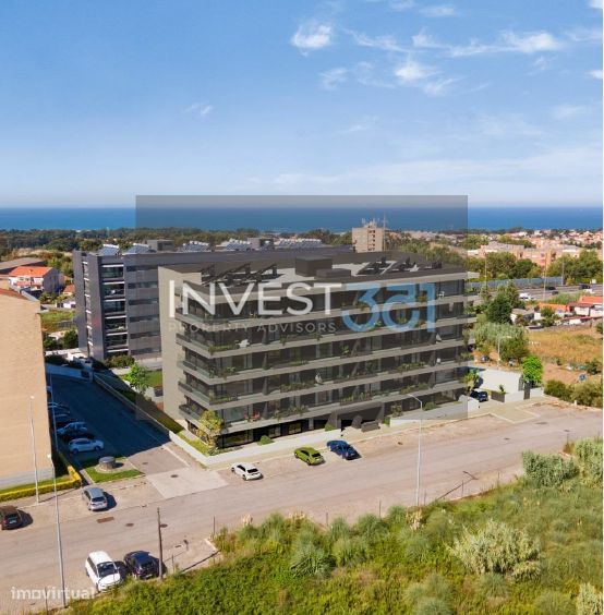 Descubra o T3 de Luxo com Terraço em Santa Marinha