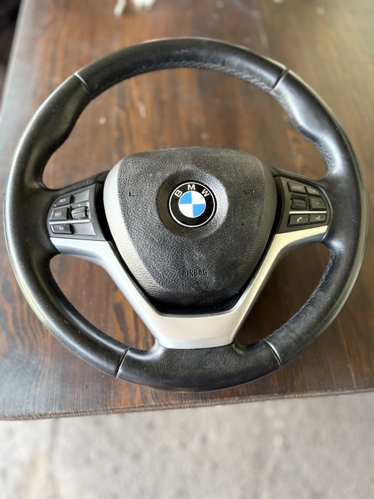 Продам руль с подушкой ( оригинал ) с BMW F15