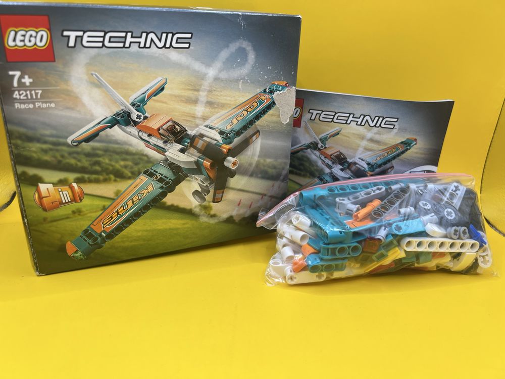 Lego Technic 42117 - samolot wyscigowy