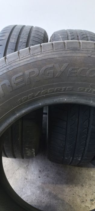 Літня гума 195/65 R15 в гарному стані