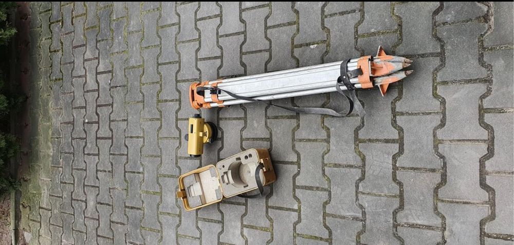 Niwelator optyczny Topcon AT-22