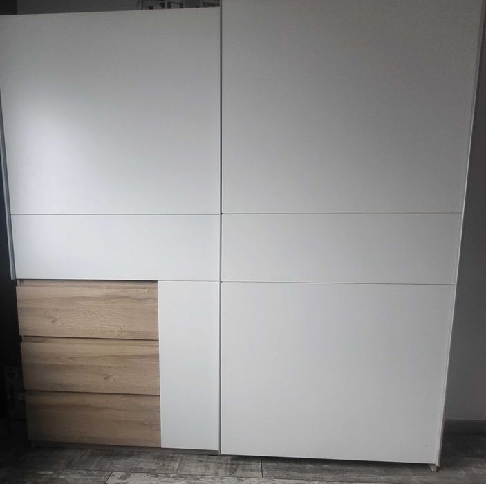 Szafa przesuwna 3 szuflady