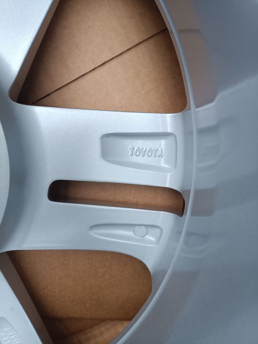 Toyota Auris corolla inne nowa felga pojedyncza 16 cali orginał wysyłk