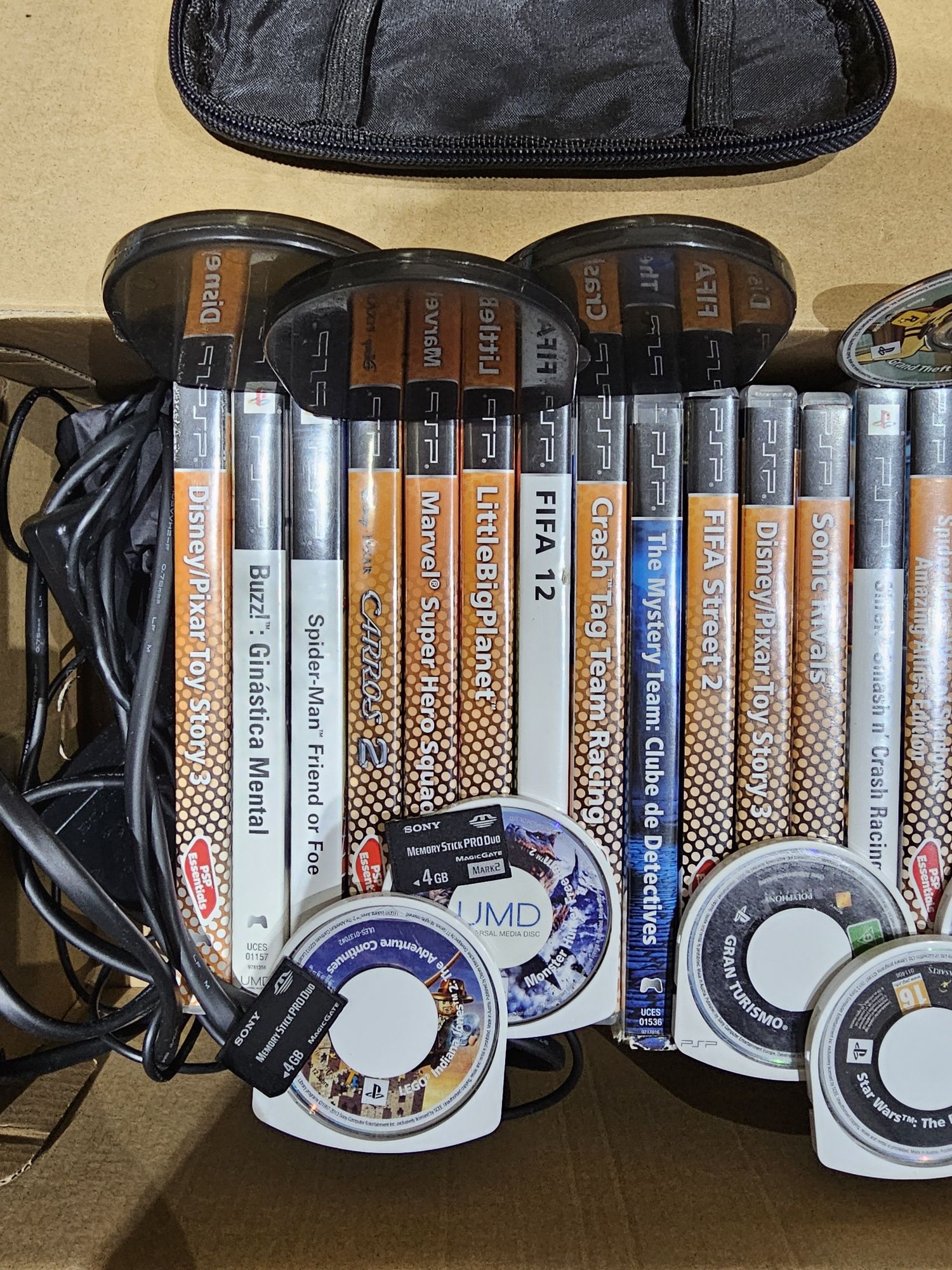 Psp rara + 24 jogos + vários extras