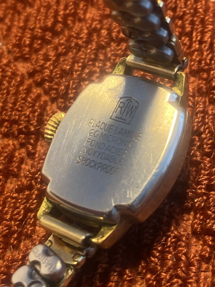 Junghans Pozłacany damski zegarek mechaniczny nakrecany sprawny