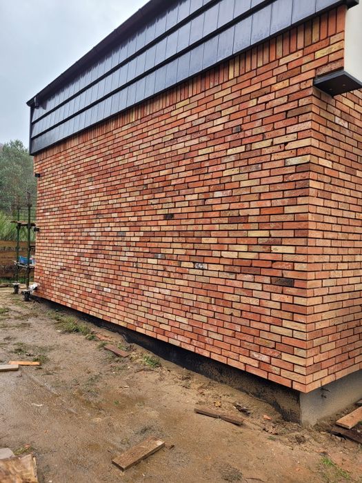 Płytki z cegieł rozbiórkowych elewacyjne