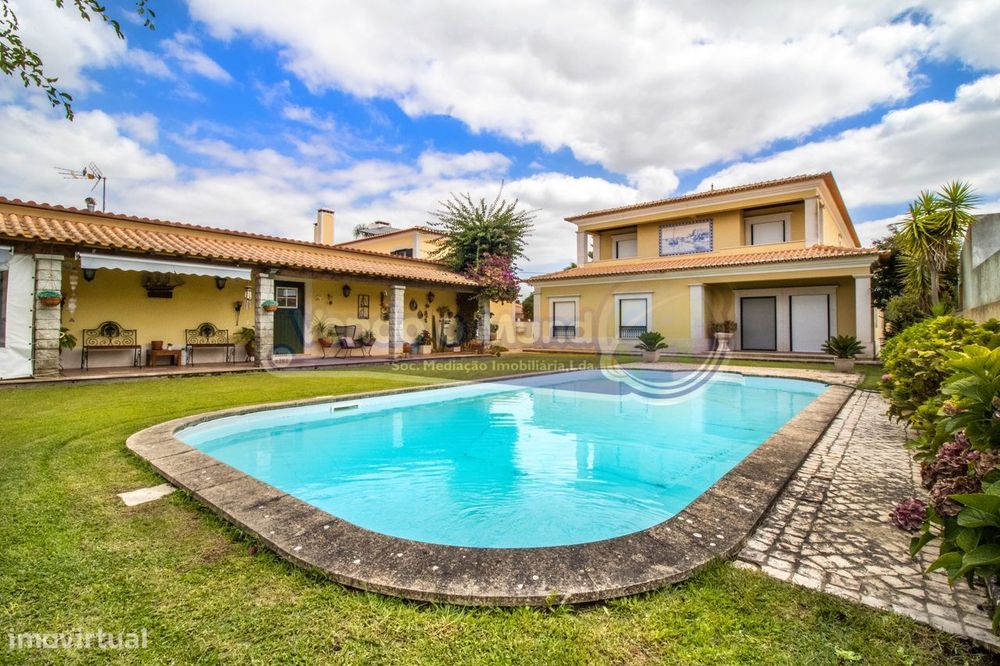 Moradia T5 em Samora Correia (SC722)