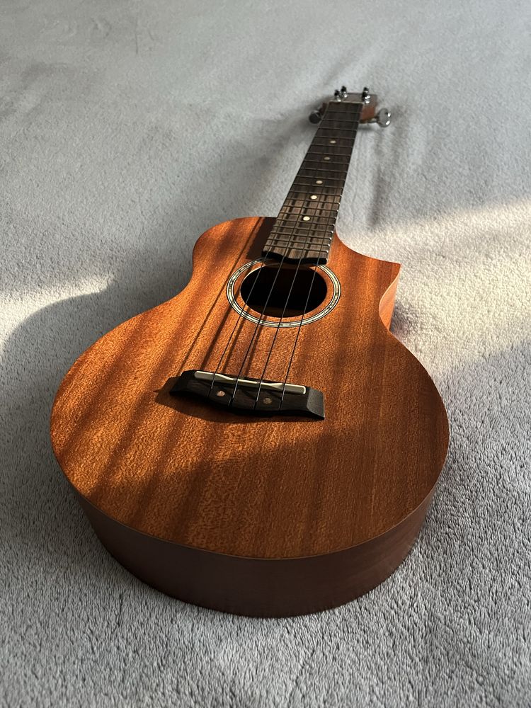 Ibanez UEW5-OPN - ukulele z pokrowcem