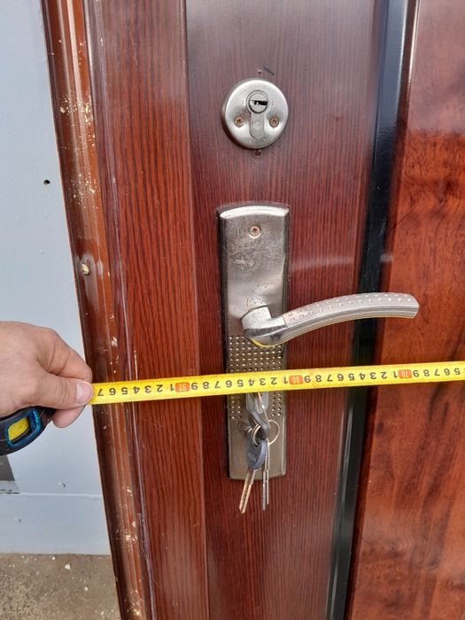 Двері вхідні (квартирні)