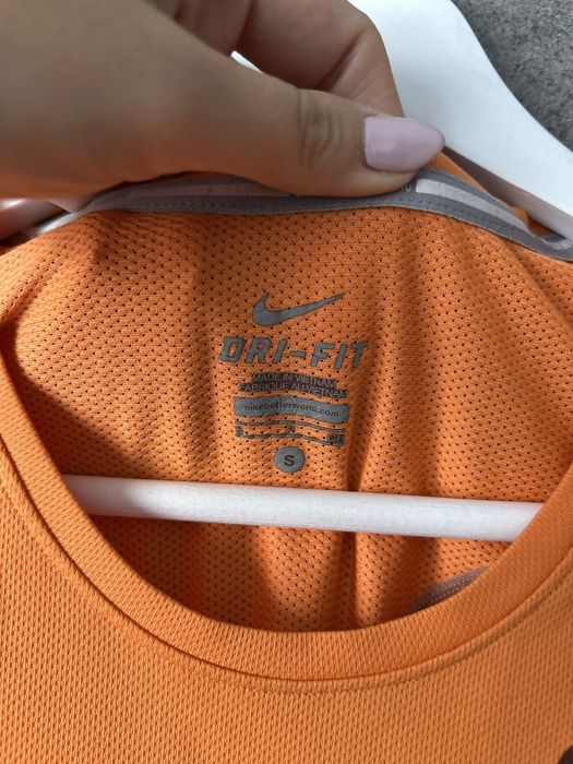Koszulka sportowa pomarańczowa dry-fit rozmiar S Nike