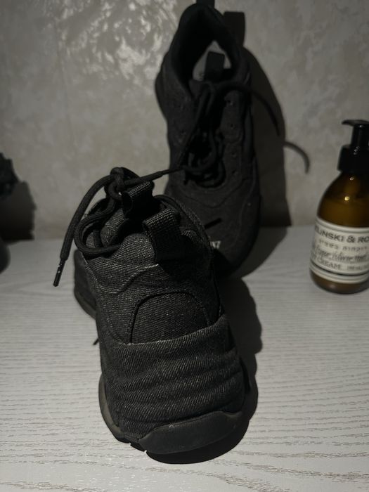 Продам,дуже круті кросівки купляла Vitto Rossi,взуті 3 рази,дуже мʼякі