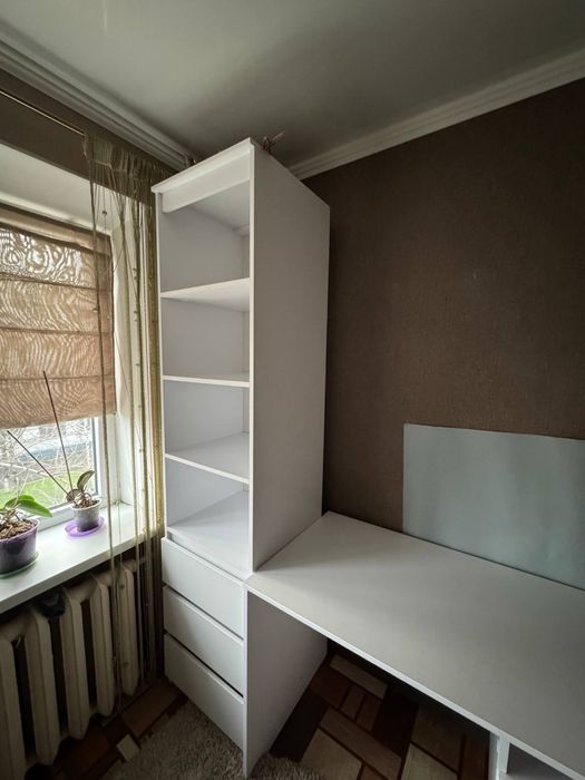 Продаю стіл і пенал, можна окремо