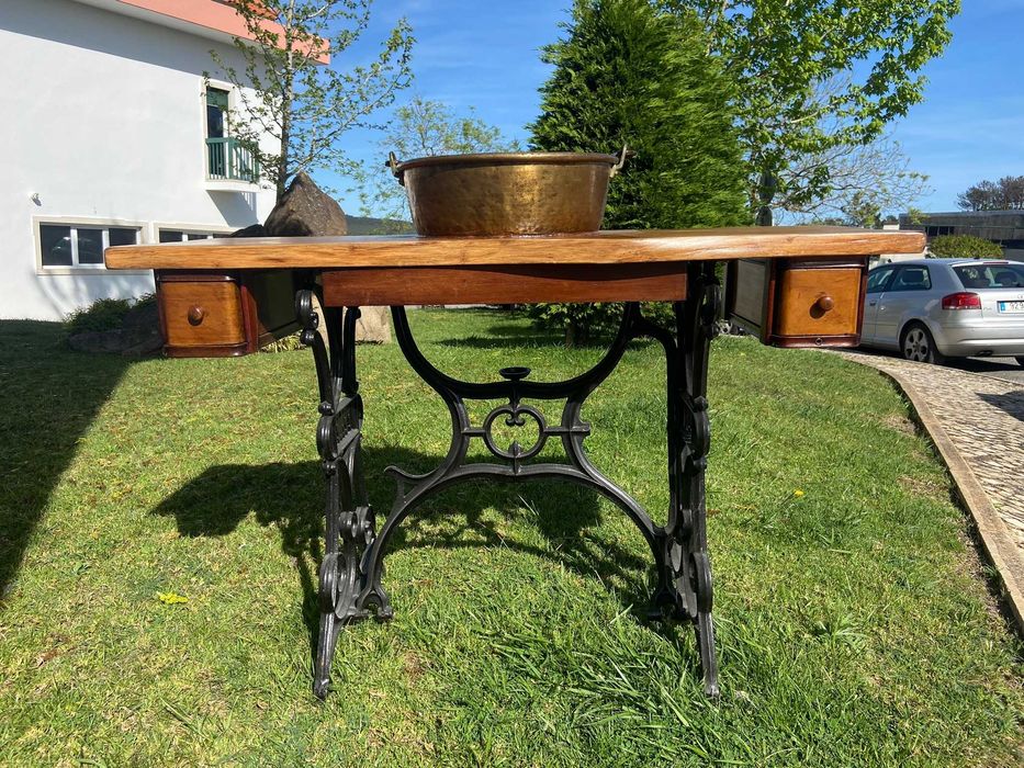 móvel maq. costura recuperado com lavatório