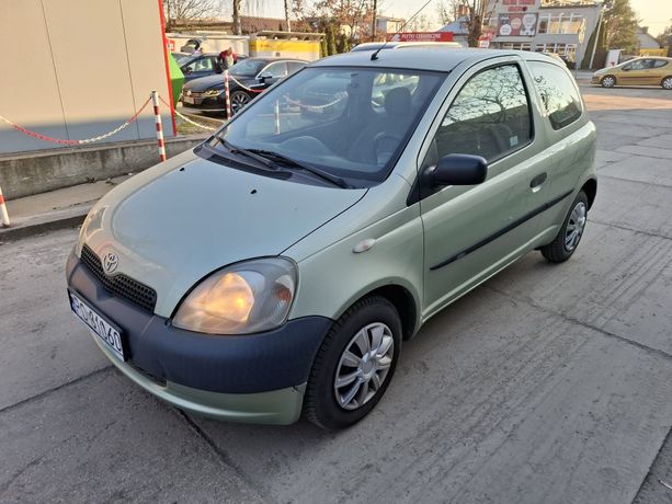 Toyota Yaris 1.0 benzyna 2001