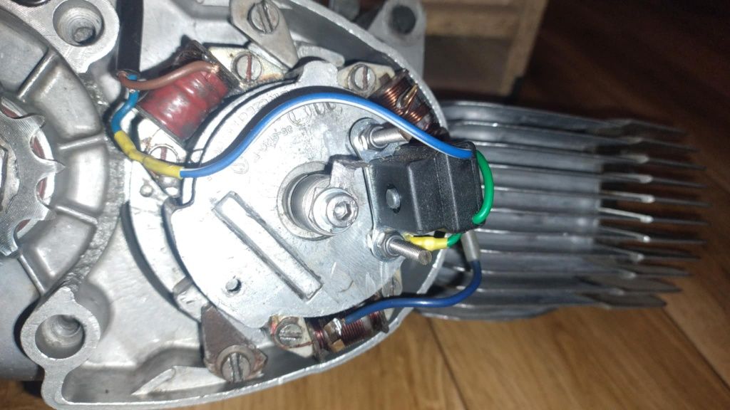 Zapłon elektroniczny Bezstykowy CDI jawa 50 Romet ogar 200 12v i 6v