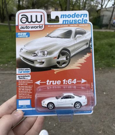Auto world toyota supra, hot wheels premium, sth