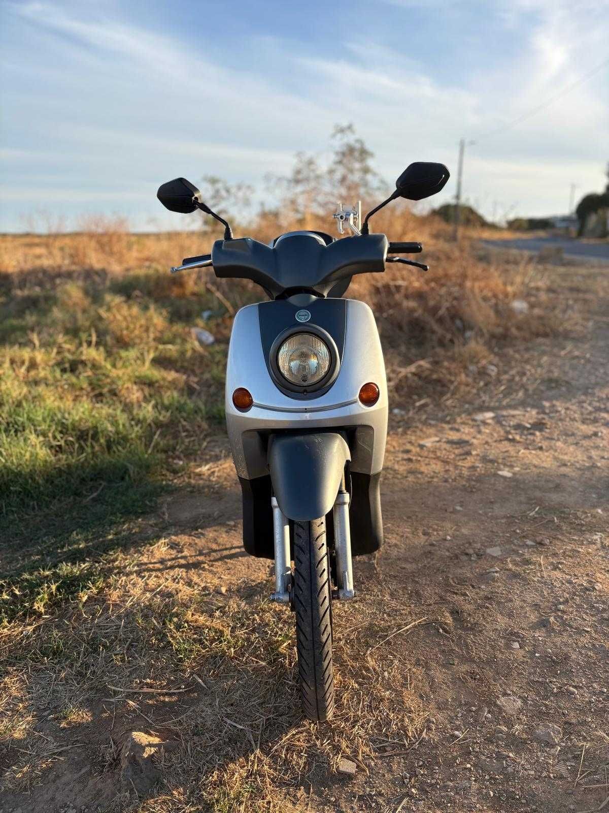 BENELLI PEPE LX - Scooter 50cc - Excelente estado