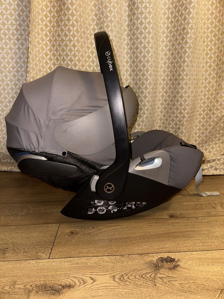Ovo, base e carrinho de bebé Cybex