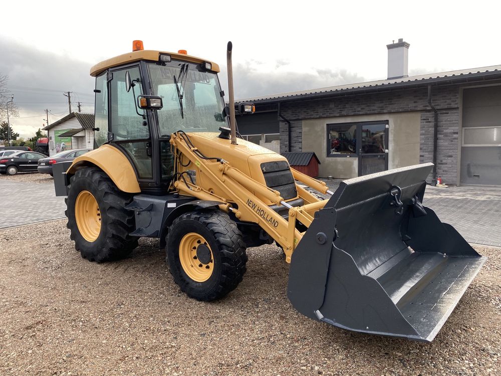 Ładowarka NEW HOLLAND LB95 4x4 - Ciagnik z TUREK