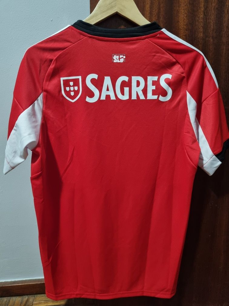 Camisola principal Benfica 25/26