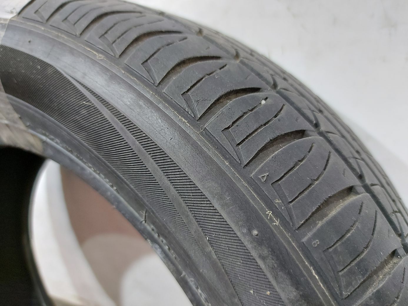 Резина Hankook Optimo 185/60R15  (18560 R15)