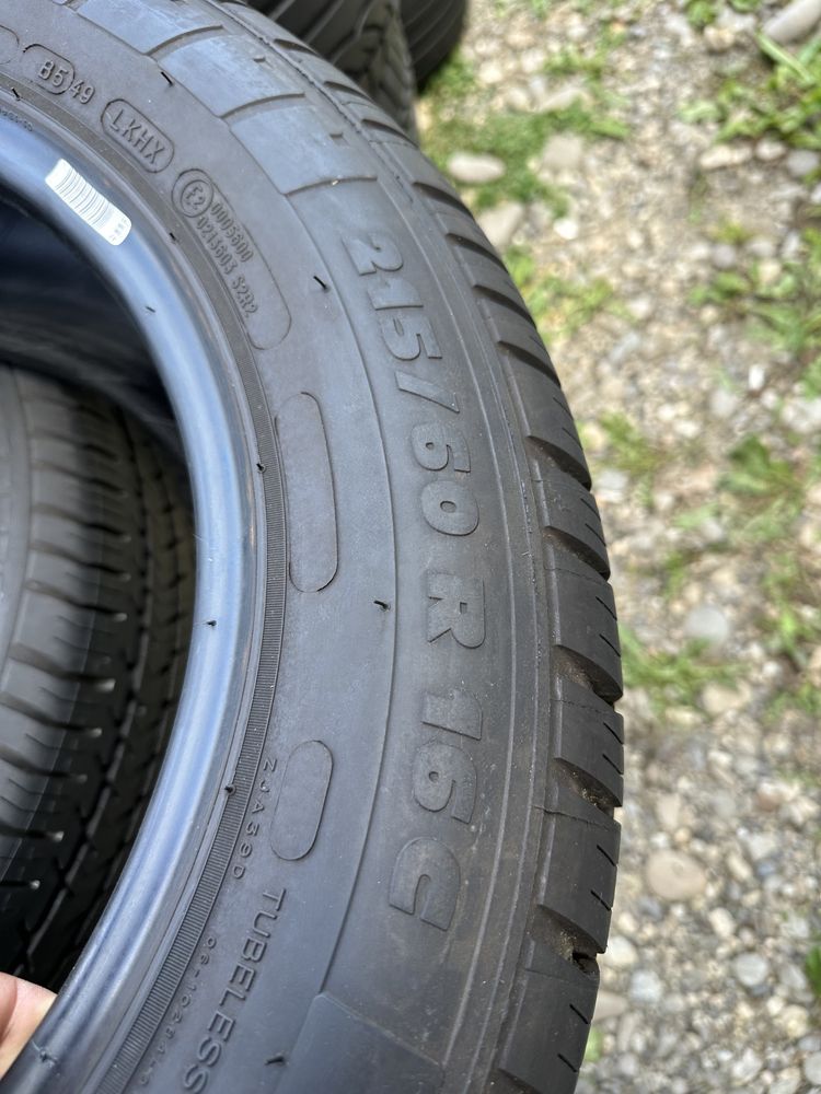 215/60/16c Michelin Agilis 51