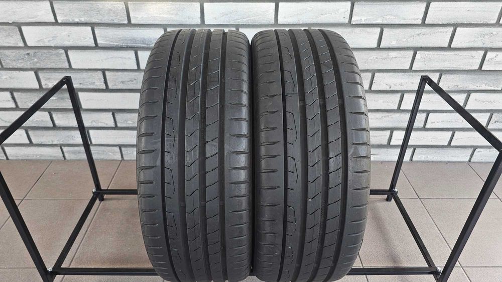 225/45R18 Continental