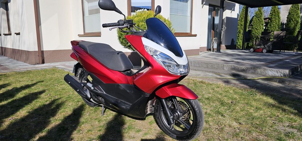 Skuter Honda PCX 125cm jak NOWA przebieg 3 tys.km jak Forza N-max X-ma